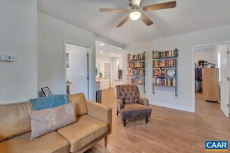 1304 Poplar St in Charlottesville, VA - Foto de edificio - Building Photo