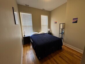 1961 N Wilmot Ave in Chicago, IL - Building Photo - Building Photo