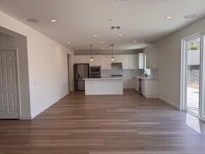 8015 Country Mile Ln in Riverside, CA - Building Photo - Building Photo