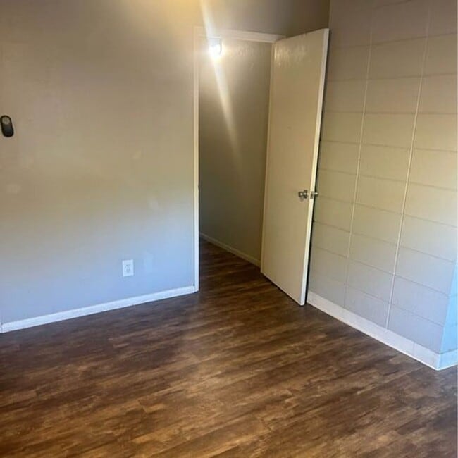 2440 Almandor Cir in Chico, CA - Foto de edificio - Building Photo