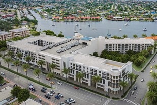 Bimini Square in Cape Coral, FL - Building Photo