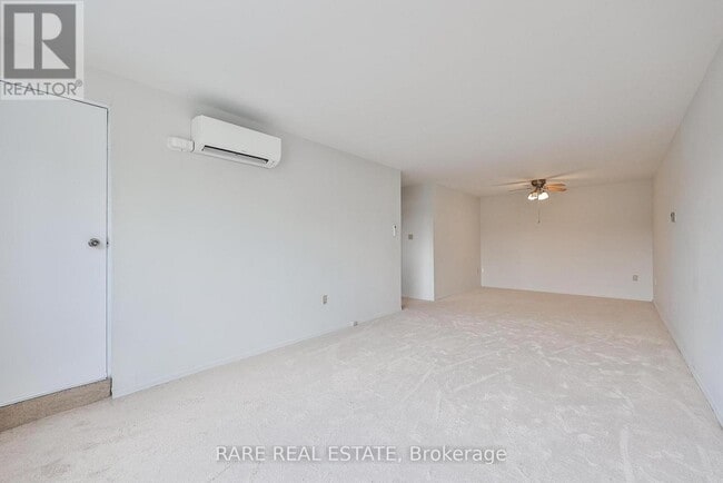 45 Bredin Pkwy in Orangeville, ON - Building Photo - Building Photo