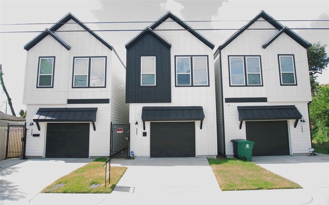 property at 5404 Margarita St