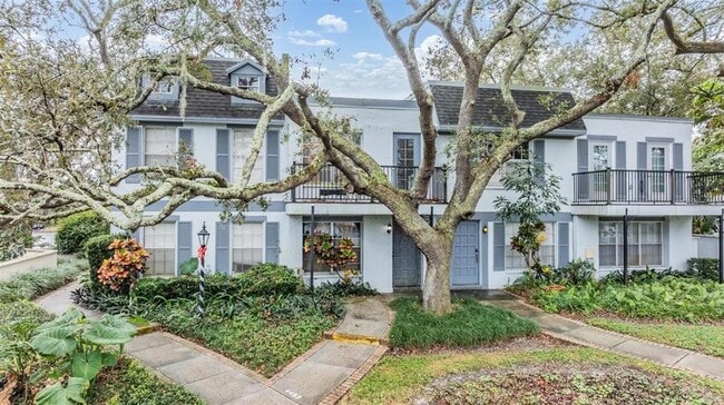property at 4453 Vieux Carre Cir