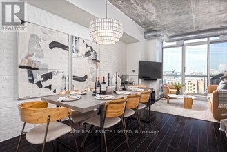 388 Richmond St W in Toronto, ON - Building Photo - Building Photo