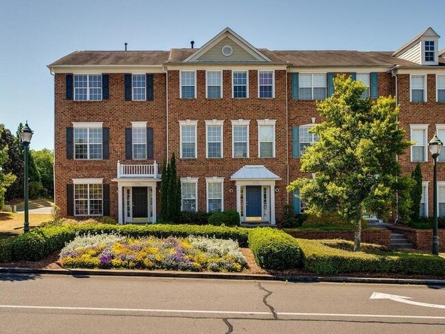 property at 14930 Ballantyne Village Way