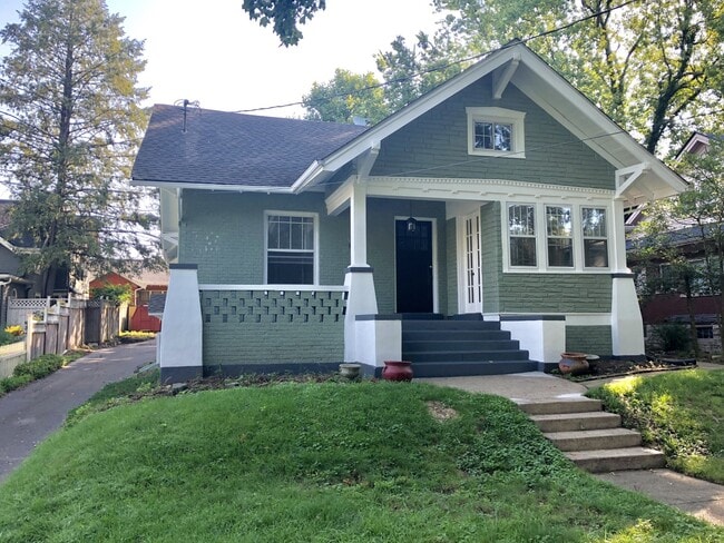 property at 1207 Richmond Rd