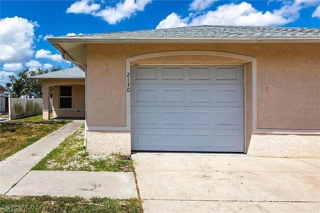 2130 NE 8th Pl in Cape Coral, FL - Building Photo - Building Photo