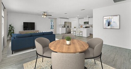 Loggia Pointe in Jacksonville, FL - Building Photo - Building Photo