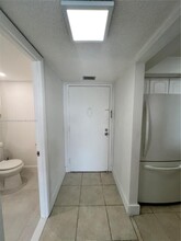 6900 Bay Dr in Miami Beach, FL - Building Photo - Building Photo