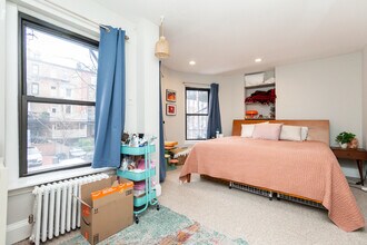 256 W Newton St, Unit 2 in Boston, MA - Building Photo - Building Photo