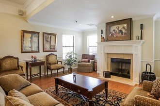 The Ridge of St. Joseph in St. Joseph, MO - Foto de edificio - Building Photo