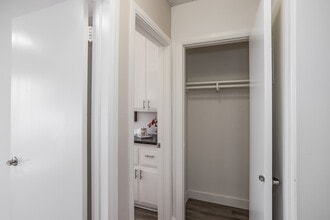 Monticello Apartments in Anaheim, CA - Building Photo - Interior Photo