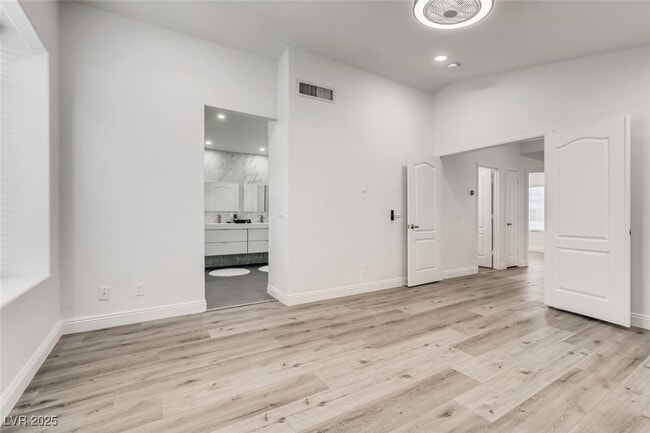 property at 1601 Vespertina Ct