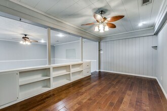 205 Valencia Dr in Garland, TX - Foto de edificio - Building Photo