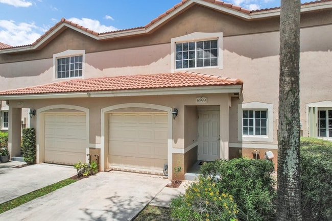 6599 Old Farm Trail in Boynton Beach, FL - Building Photo - Building Photo