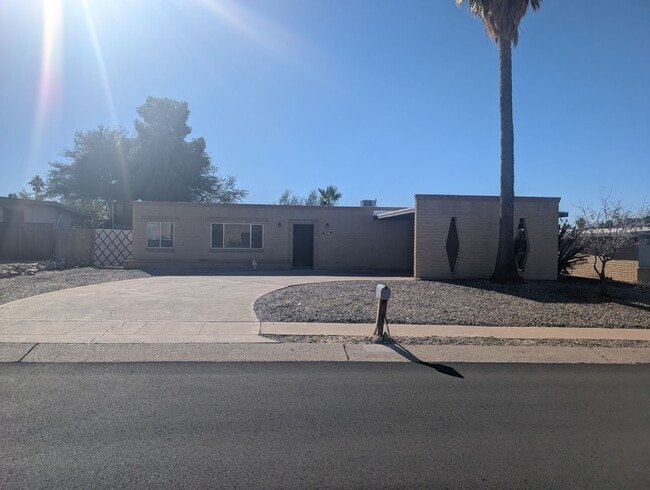9226 E 26th St in Tucson, AZ - Building Photo - Building Photo
