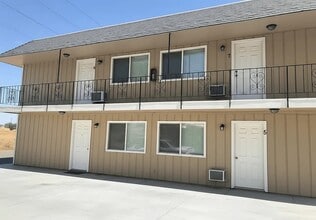 516 W Tregallas Rd in Antioch, CA - Building Photo - Building Photo