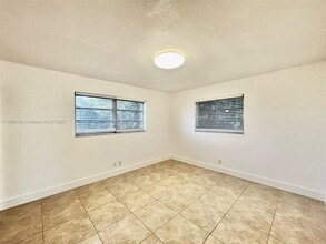 2255 SE 5th St in Pompano Beach, FL - Building Photo - Building Photo