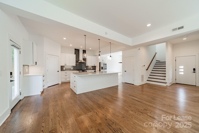 1401 Kennon St in Charlotte, NC - Building Photo - Building Photo