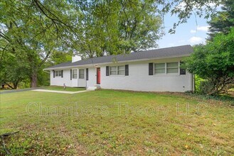 919 Ednor Rd in Silver Spring, MD - Foto de edificio - Building Photo