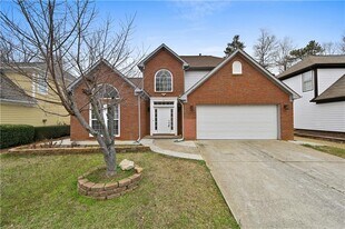 675 Manor Glen Dr in Suwanee, GA - Building Photo