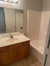 303 N Clinton Ave in Lubbock, TX - Building Photo - Building Photo