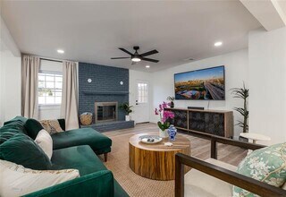 306 W Lookout Dr in Richardson, TX - Building Photo - Building Photo