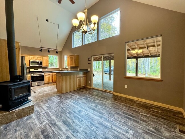 48588 Eileen St in Kenai, AK - Building Photo - Building Photo