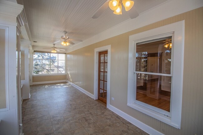 property at 1101 San Pedro Ave