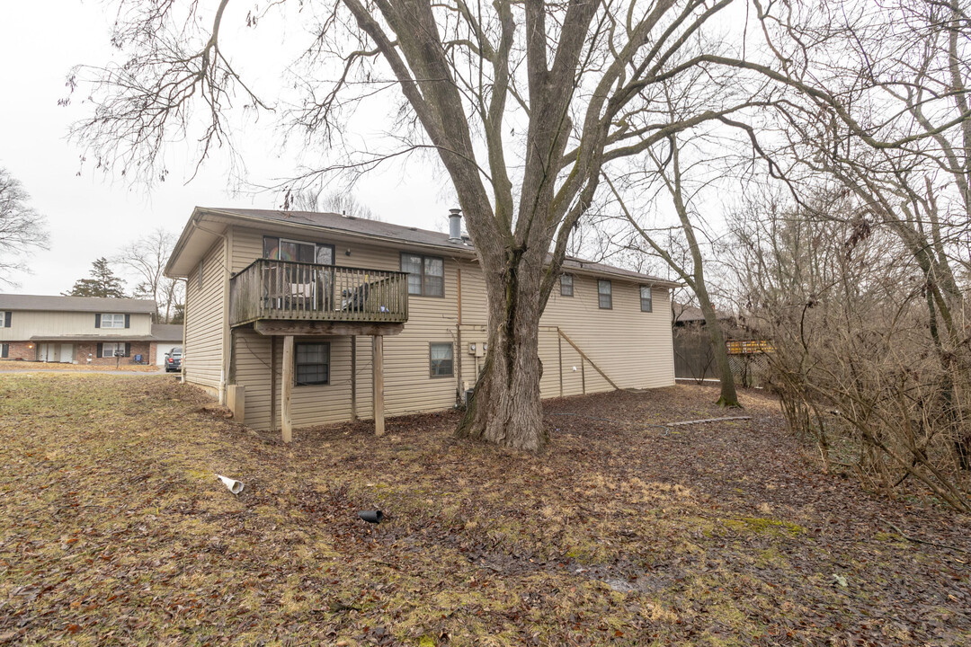 2008 Juniper Dr in Columbia, MO - Building Photo