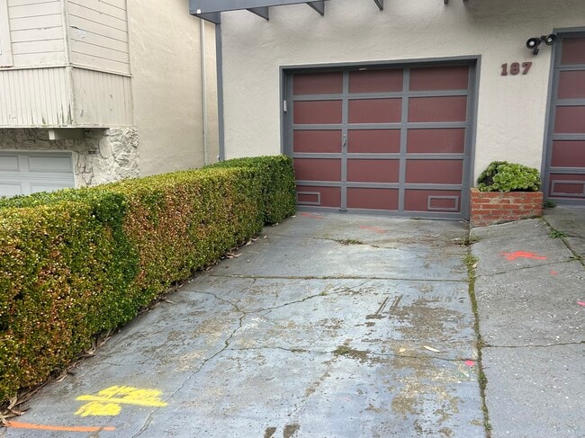 187 Oakridge Dr in Daly City, CA - Building Photo - Building Photo