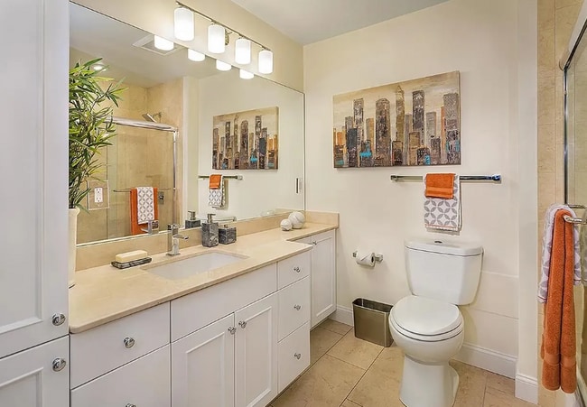 1431 Beacon St, Unit 202 in Brookline, MA - Building Photo - Building Photo