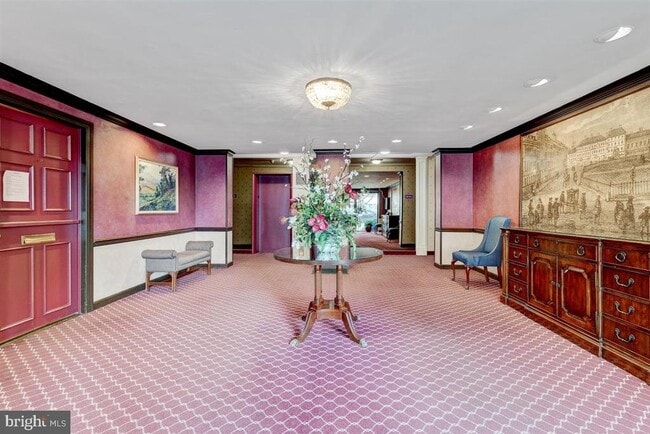 1300 S Arlington Ridge Rd in Arlington, VA - Building Photo - Building Photo