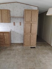 713 N Linn St in Frontenac, KS - Foto de edificio - Building Photo