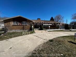 2162 N 2000 W in Clinton, UT - Building Photo - Building Photo