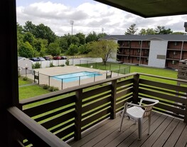 17 Arizona Ter, Unit 11 in Arlington, MA - Building Photo