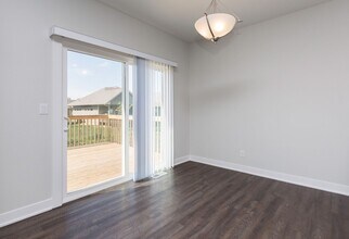 1612 Bennetts Way NW in Altoona, IA - Building Photo - Building Photo