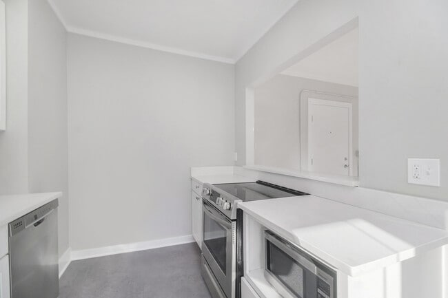 601 W 4th St in Royal Oak, MI - Building Photo - Building Photo