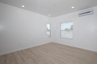 3021-3037 Luna Ave in San Diego, CA - Building Photo - Building Photo