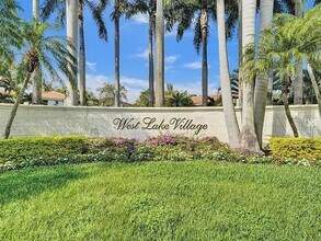 1055 Yellow Birch Ter in Hollywood, FL - Building Photo - Building Photo