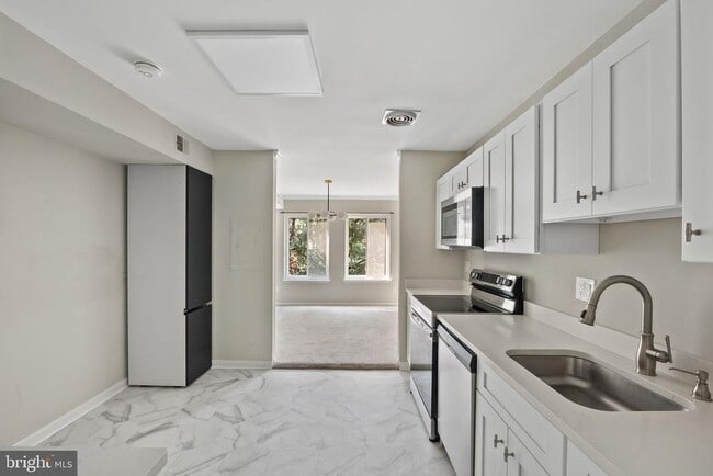property at 11305 Commonwealth Dr