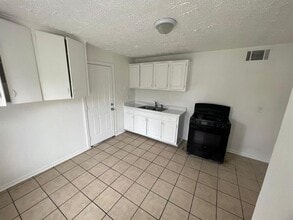 4620 Galveston St in Beaumont, TX - Building Photo - Building Photo