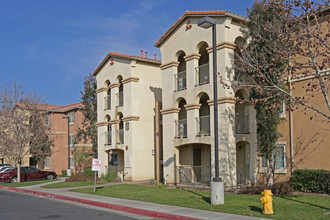 Liberty Family Apartments in Lindsay, CA - Building Photo - Building Photo