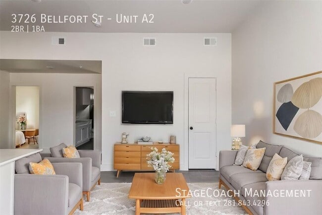 3726 Bellfort Ave