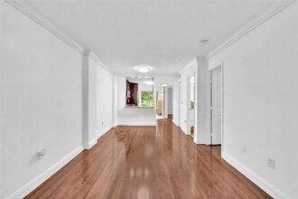 2299 NW 77th Way, Unit 102 in Pembroke Pines, FL - Building Photo - Building Photo