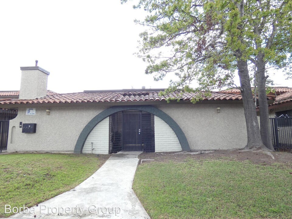 1160 E South St in Long Beach, CA - Building Photo