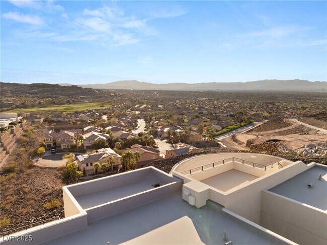 property at 350 Solitude Peak Ln