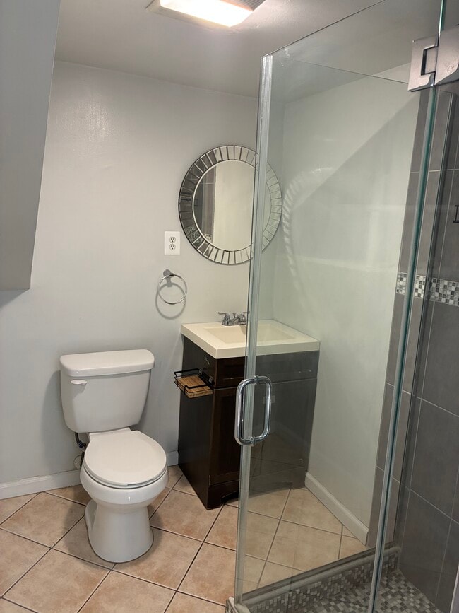 6116 Washington St, Unit 1 bedroom, Unit 1 bedroom