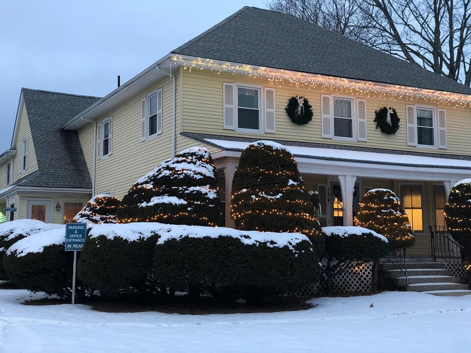 164 Main St, Unit 3 in Gorham, ME - Foto de edificio